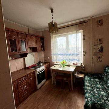 Продається 1к. Вулиця Фабрична.