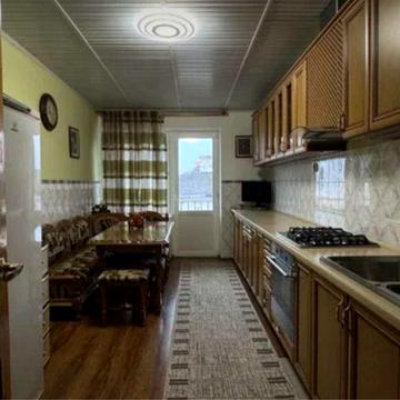 Продається простора квартира у м. Камʼянка-Бузька