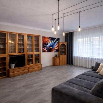 2к кв. вул. Вузівська 4, Соломʼянський р-н.