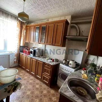 продажа 2-х комнатной квартиры, Победа-3, средний этаж