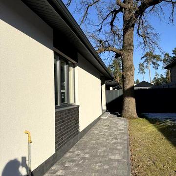 Продаж одноповерхового 120м2-5 соток. Чистова зроблена.Газ є.