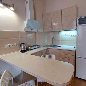 Сдается 1-комнатная квартира ул. Ген Бочарова/ ТЦ "Атриум"