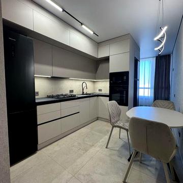 Оренда 1к квартири,газ вода,ліфт інтернет працюють завжди,автонмне опа