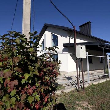 Продається двоповерховий будинок 123 кв.м у селі Требухів без комісії