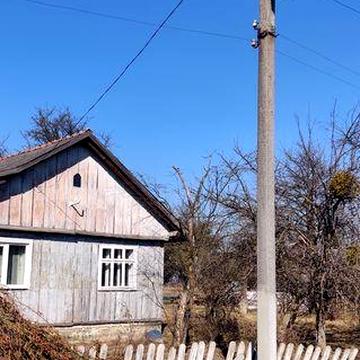 Продається будинок з великою ділянокою