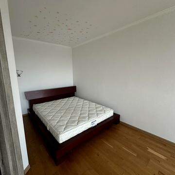 Теплична вул., 42