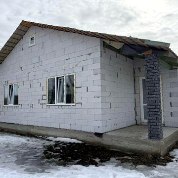 Продам будинок по вул.Малишка ( 95 кв.метрів)