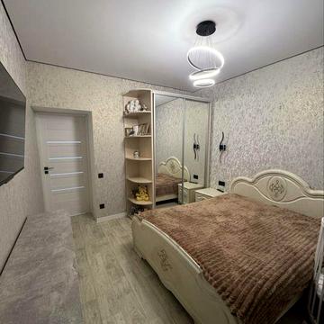 Здам трьох кімнатну квартиру/свій двір/Щкільна/Соляні