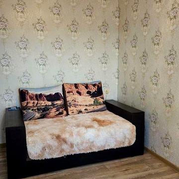 Сдам 1 комнатную кв-ру  ул.Космонавта Поповича 24