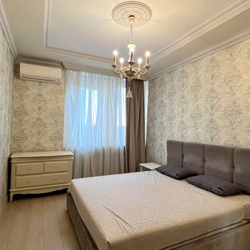 Василя Тютюнника вул. (Анрі Барбюса), 37/1