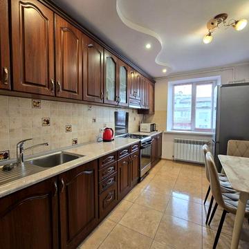 2 кімнатна з кондиціонером Тролейбусна Пасічна