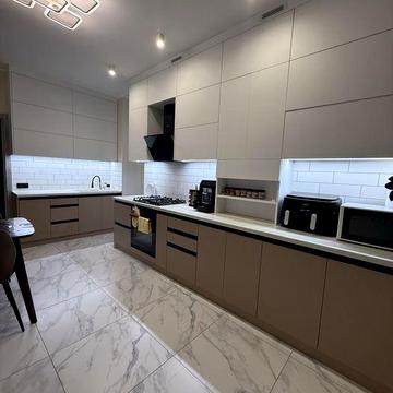 Продаж 3-кімнатної квартири з ремонтом, меблями та технікою ЖК Парковий