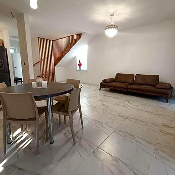 Оренда сучасного  будинку