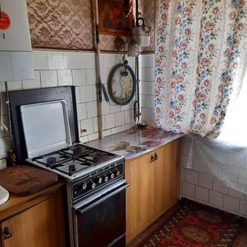 Сдаю 3х комнатную квартиру ( р-н Колоса).