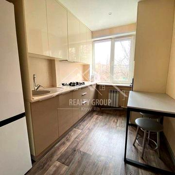 Продаж затишної 3к квартири на середньому поверсі (Юбилейная)