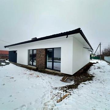 Продам новенький будинок комфортного планування!