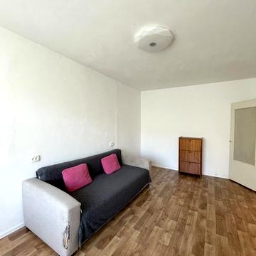 Наукова вул., 60а