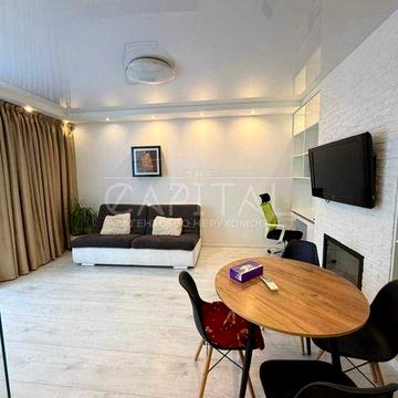 Оренда 3-к 87 м² ЖК Комфорт Таун , Перша здача , 2 санвузли