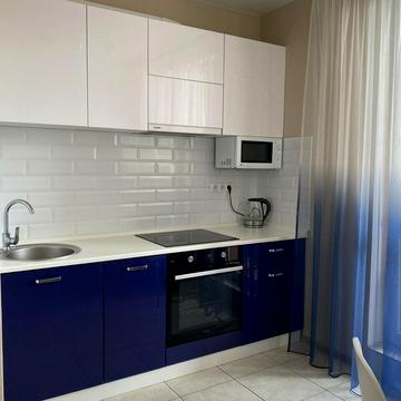 Віталія Нестеренка вул., 1б