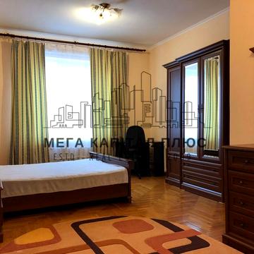 Тетянинська вул. (Леваневського), 6