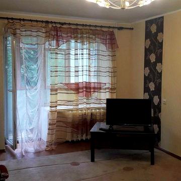 Сдам СВОЮ 1к кв - м. Бот. сад - 2мин пешком / Газовая поверхность!