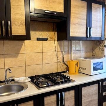 Аренда 2-кімнатноі квартири по вул. Колачевського, 17 квартал