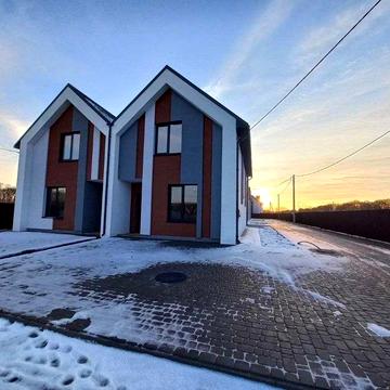 Продаж! Дуплекс, Цегла, велика ділянка, всі комунікації, Передмістя