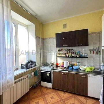 Продаж 3-к квартири Голосіївський пр-т 102/1 Сталінка парк Голосієво