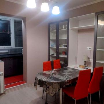 Реальна Вільна Метро Васильківська Максимовича 9