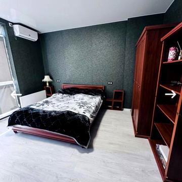 Алли Горської вул. (Наримська), 106