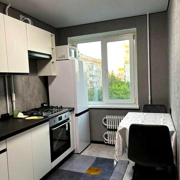 Сдам 2 кв на Юрия Кондратюка