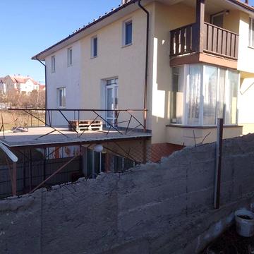 Здам будинок на довгий термін з 1 квітня