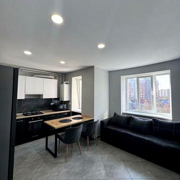 Продається 1к здана н/б з газом вул. Целевича