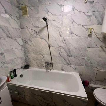 Продается двухкомнатная просторная чешка 5/9, пр.Корабелов.