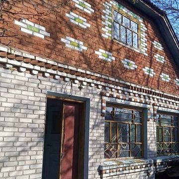 Будинок у мальовничій місцевості 120 м2  присадибна ділянка 1 га