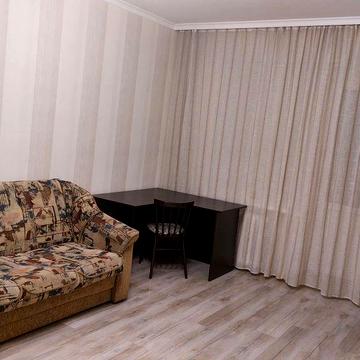 Оренда 1 кімнатної квартири Печерський спуск 8