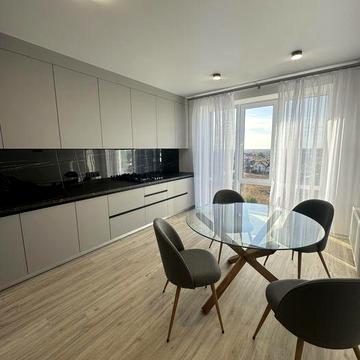 Продаж однокімнатної квартири на Щасливому з виглядом на озеро ЖК Dream city