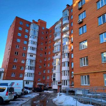 Продам 1- к в новобудові 48 кв м, 10 пов., простора, гарне планування.