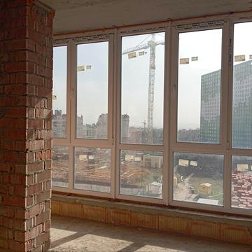 Академіка Сахарова вул., 14