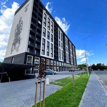 Здана 2-кімнатна в центрі ЖК Квартал 5