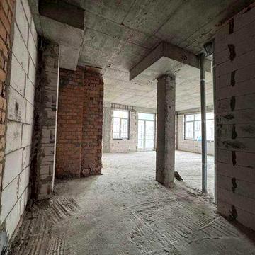 Продаж квартири в центрі міста в новому клубному