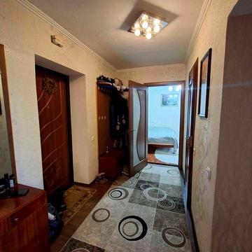 Продаж 2 кімнатної квартири по вулиці Золотогірська!