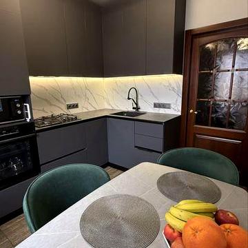 Продам 3 комнатную квартиру Центр ( Нагорка)