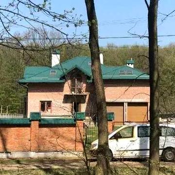 Продаж будинку 375к.м +басейн 261к.м (Львів-Зимна Вода) 0,2г біля лісу