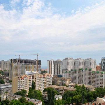 3-комнатная в сданном новострое -  АРКАДИЯ