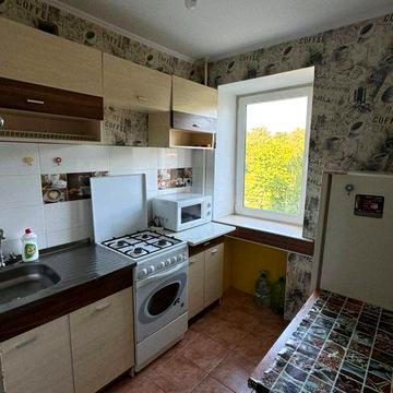 Здам 1-кімнатну квартиру в районі Рокосовського з меблями і технікою