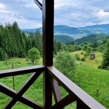 Будинок у Карпатах. 0,5 га землі. Ільці, Верховинський район