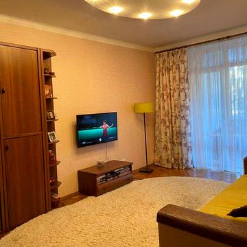 Продаж від власника 3-х кімнатної квартири по вул. Ґарета Джонса 6