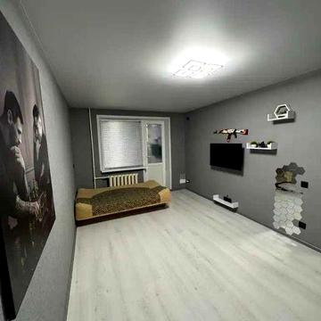 Продам отличную 1-к квартиру на проспекте Александра Поля Кирова