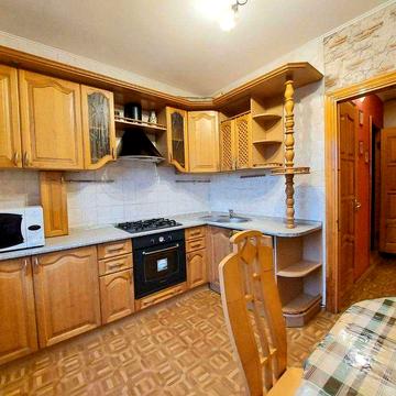 Оренда 3-х кімн кв-ри вул В. Коваленка (в минулому Пухова), 136